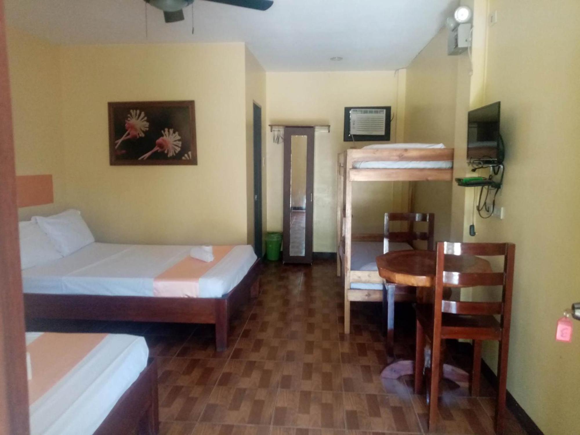 มิเชล เพนชั่น Hotel Puerto Princesa ภายนอก รูปภาพ